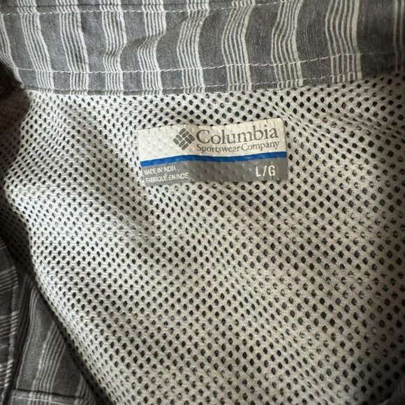 Columbia Shirt Mens Large Gray Striped Short Sleeve Vented Mesh Zip Pocket Logo - Picture 4 of 8